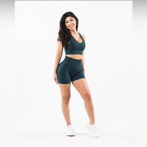 Alphalete 4.5” Shorts !